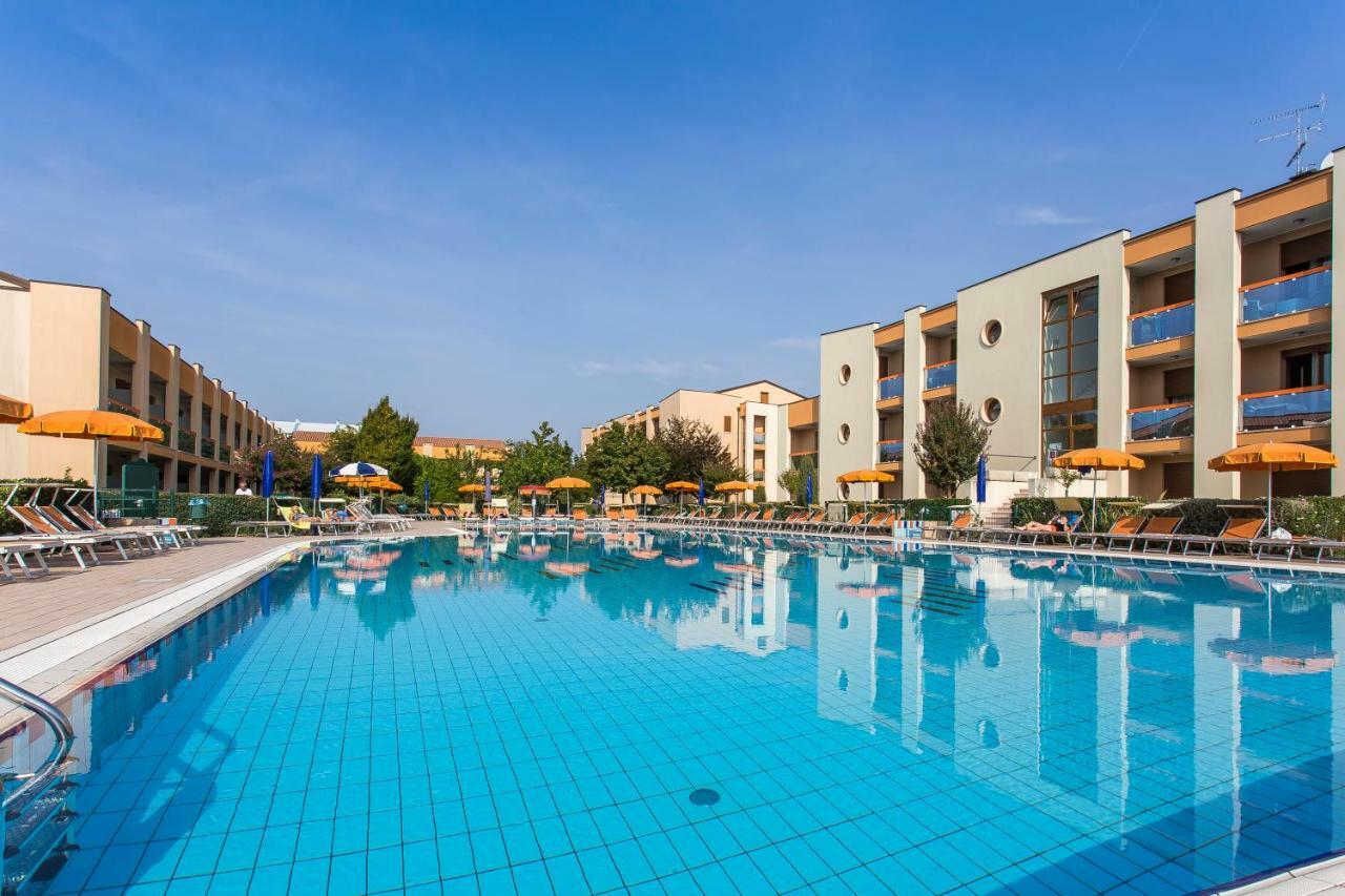 Ginepri Lido Altanea Apartment Caorle Exterior foto